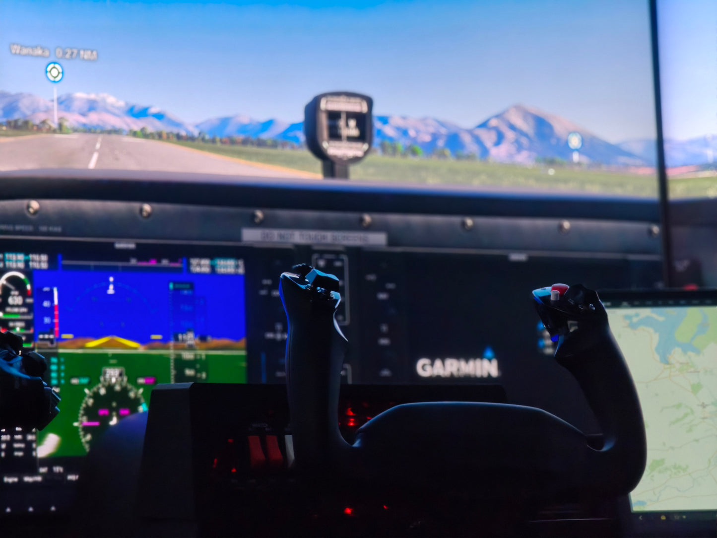 .PLATINUM FLIGHT SIMULATOR