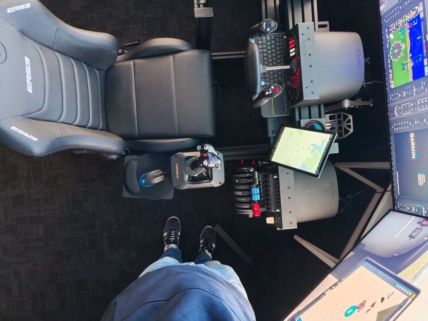 .PLATINUM FLIGHT SIMULATOR